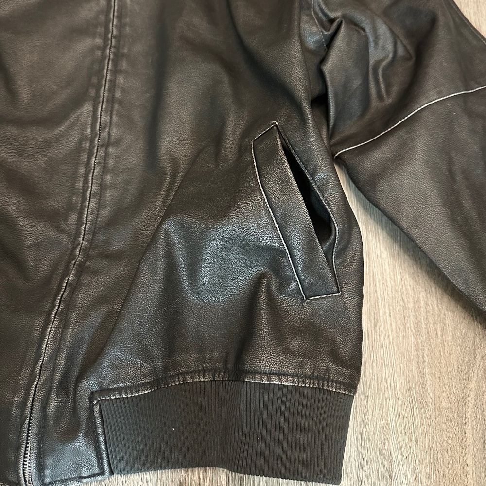 Wild Fable's Women's Distressed Faux Leather Bomber Jacket - Picture 10 of 16